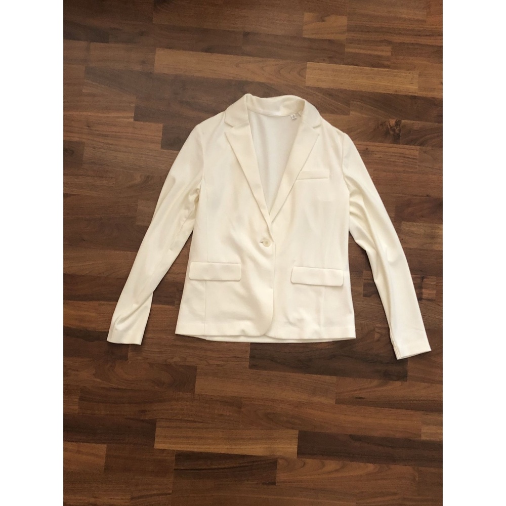 Blazer Women's White EUC Single Button